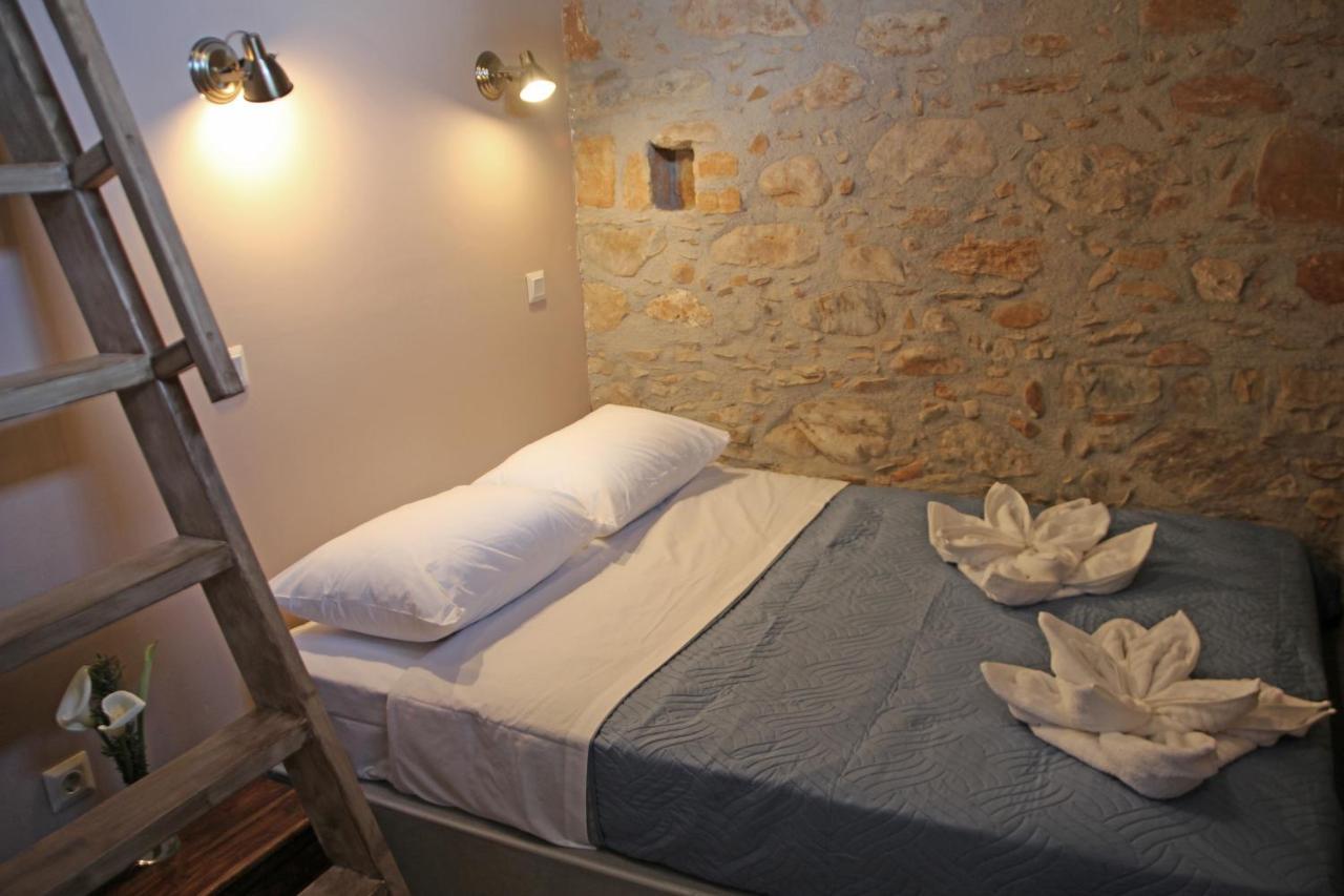 Laini Guest Houses Kouloukouthiana Экстерьер фото